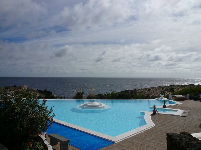 Swimming-pool