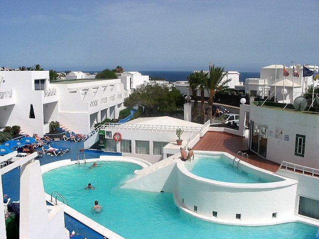 Swimming-pool